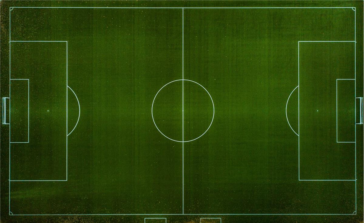 Aanleg kunstgras voetbalveld - Sportinfrabouw NV