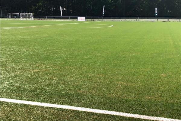 Aanleg kunstgras voetbalveld A Excelsior Mariaburg - Sportinfrabouw NV