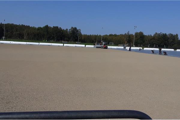 Aménagement terrein de football synthétique 4 KRC - Sportinfrabouw NV