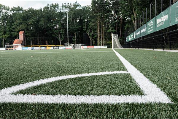 Aanleg kunstgras voetbalveld en trainingsveldje Heibos - Sportinfrabouw NV